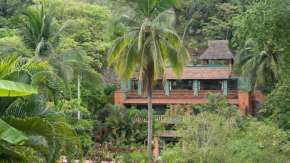 Гостиница Villa Iguana Verde  Саюлита